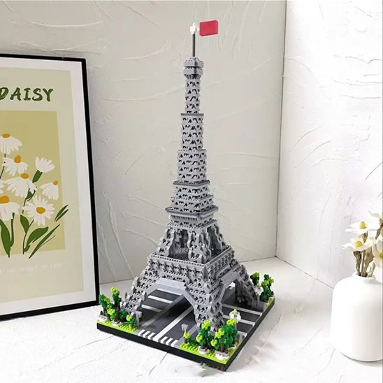 Jeu de construction tour Eiffel haute